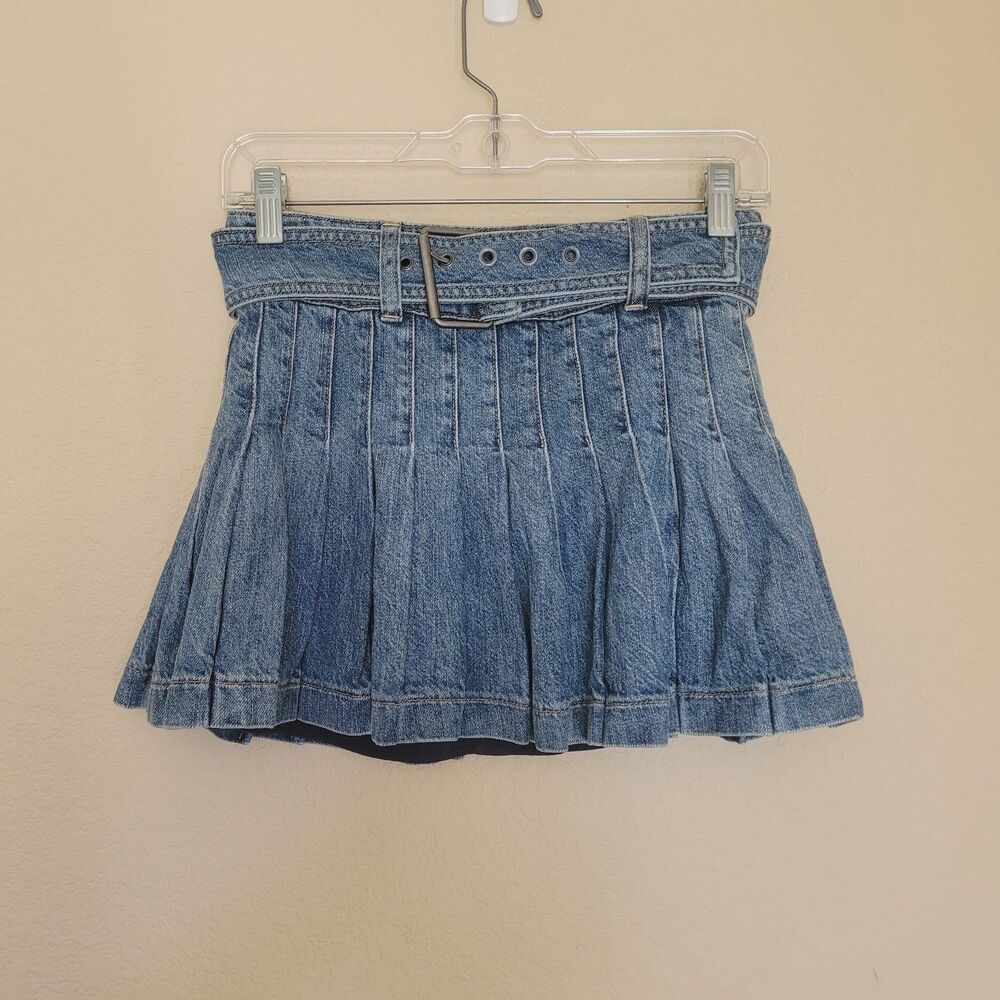Alice + Olivia Jeans Skirt Womens Size 24 Denim Pleated Mini Lined Belted Casual